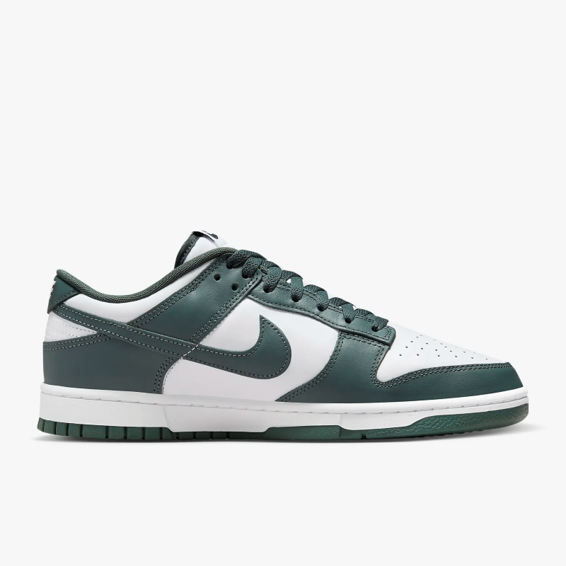 Pantofi sport Nike DUNK LOW RETRO BTTYS Barbati